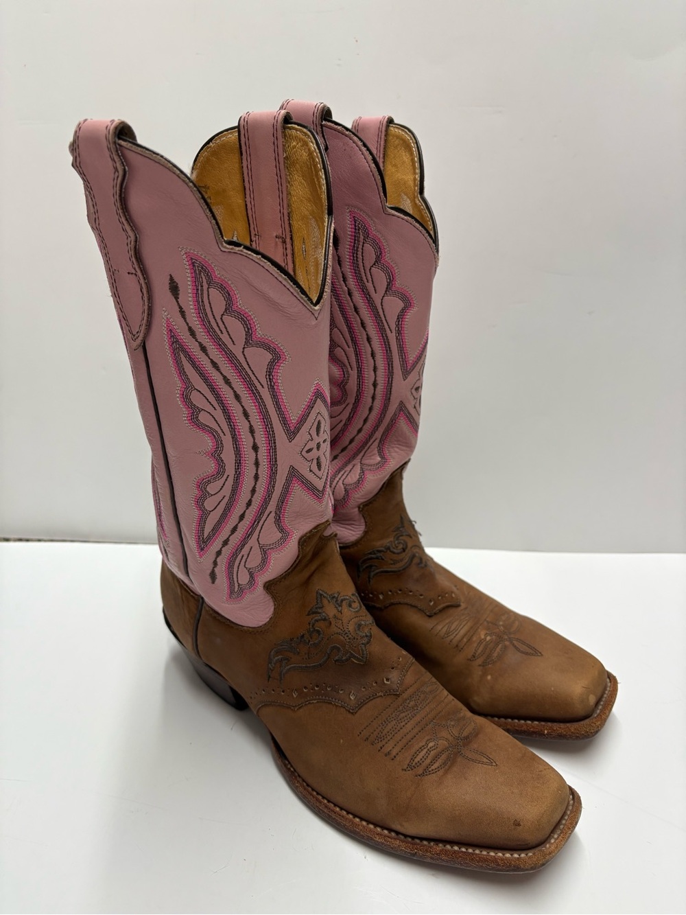 Justin Western Cowboy Boots Pink Embroidered Scalloped Edge Sz 9 1/2